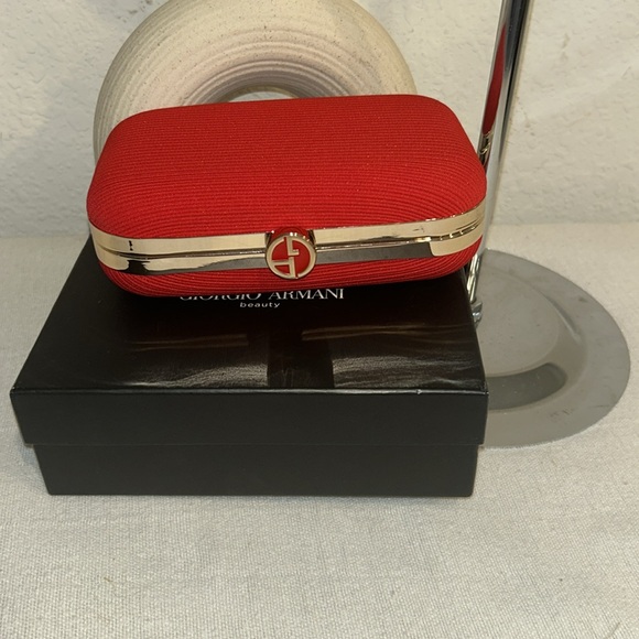 Giorgio Armani Beauty Clutch like new - Picture 3 of 8